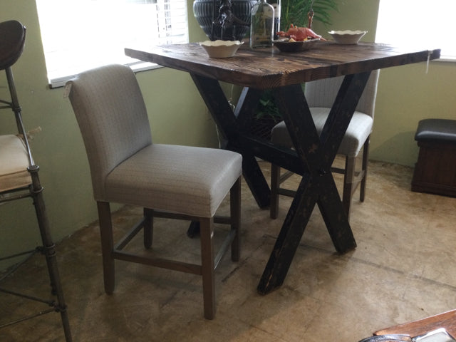 Hekman Bar Stools