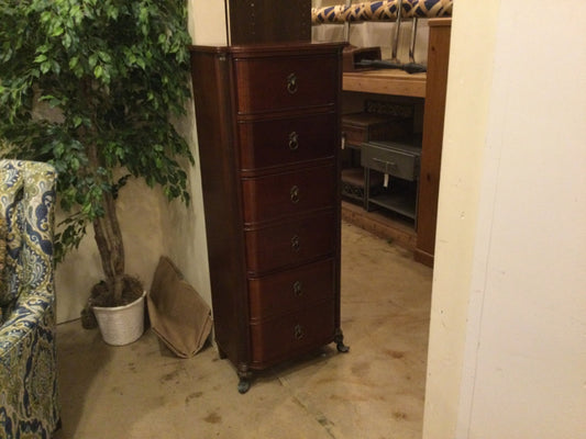 Bombay Company Chest